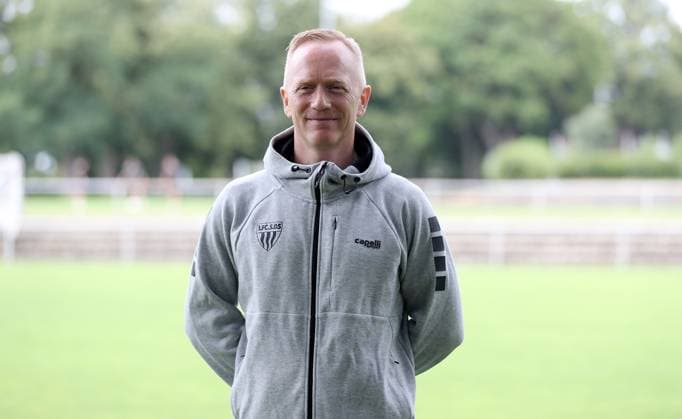 1 FC Schweinfurt 05, 3 Liga, Porträttermin 2025 2026 Team doctor Dr. Simon Herwerth 1 FC Schweinfurt 05 , single picture, portrait, landscape format Schweinfurt Sachs Stadium Bavaria Germany