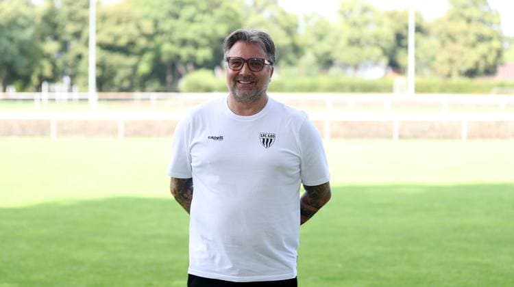 1 FC Schweinfurt 05, 3 Liga, Porträttermin 2025 2026 Managing Director and Chairman of the Board Markus Wolf 1 FC Schweinfurt 05 , single picture, portrait, landscape format Schweinfurt Sachs Stadium Bavaria Germany