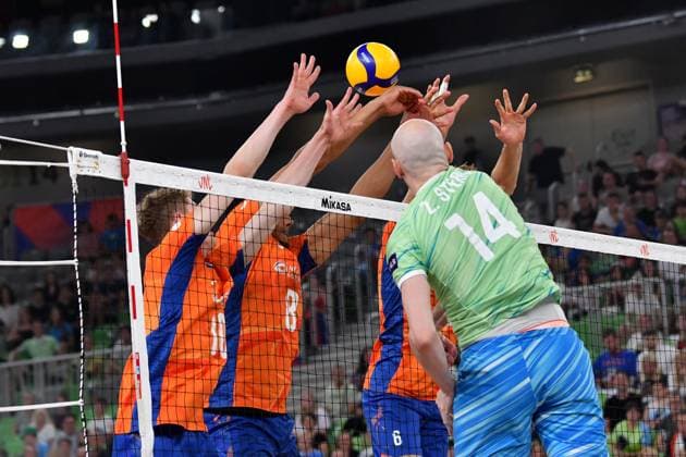 Ljubljana, Slovenia, 17th July 2024: Ziga Stern of Slovenia in action against Fabian Plak of Netherlands during the IVNL Volleyball Nations League, Week 3 match, between Netherlands and Slovenia at Arena Stozice, Ljubljana, Slovenia. (Natasa Kupljenik SPP) Copyright: xNatasaxKupljenikx xSPPx SPP_1018233