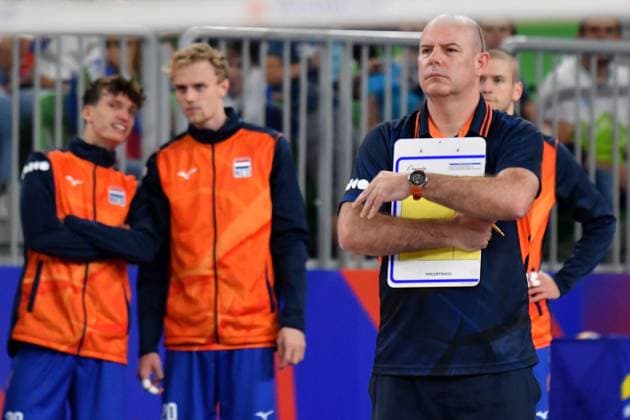 Ljubljana, Slovenia, 17th July 2024: Joel Banks head coach of Netherlands during the IVNL Volleyball Nations League, Week 3 match, between Netherlands and Slovenia at Arena Stozice, Ljubljana, Slovenia. (Natasa Kupljenik SPP) Copyright: xNatasaxKupljenikx xSPPx SPP_1018251