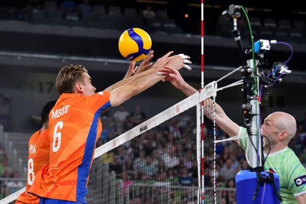 Ljubljana, Slovenia, 17th July 2024: Ziga Stern of Slovenia in action against Silvester Meijs of Netherlands during the IVNL Volleyball Nations League, Week 3 match, between Netherlands and Slovenia at Arena Stozice, Ljubljana, Slovenia. (Natasa Kupljenik SPP) Copyright: xNatasaxKupljenikx xSPPx SPP_1018252