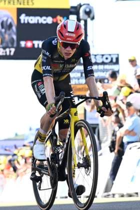 Tour de France 2025 Stage 12 HAUTACAM, FRANCE - JULY 17 : Vingegaard Jonas (DEN) of Team Visma - Lease a Bike during stage 12 of the 112th edition of Tour de France an UCI World Tour 2.UWT cycling road race stage for Men Elite of 181 km with start in Auch and finish in Hautacam on July 17, 2025 in Hautacam, France, 17 07 2025 ( Motordriver Kenny Verfaillie - Hautacam France  Copyright: xJanxDexMeuleneirx