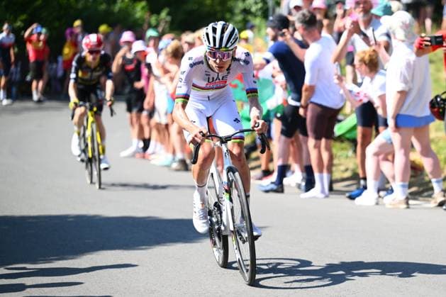 Tour de France 2025 Stage 12 HAUTACAM, FRANCE - JULY 17 : Attack of Pogacar Tadej (SLO) of UAE Team Emirates - XRG, Vingegaard Jonas (DEN) of Team Visma - Lease a Bike during stage 12 of the 112th edition of Tour de France an UCI World Tour 2.UWT cycling road race stage for Men Elite of 181 km with start in Auch and finish in Hautacam on July 17, 2025 in Hautacam, France, 17 07 2025 ( Motordriver Kenny Verfaillie - Hautacam France  Copyright: xVincentxKalutx