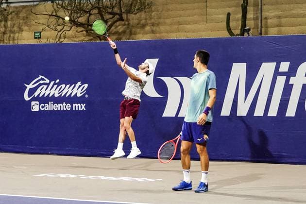 LOS CABOS TENNIS OPEN 2025, LOS CABOS TENNIS OPEN 2025 CHANDRASEKAR STALDER VS TOMIC MONTEMAYOR 17072025 LOS CABOS, BAJA CALIFORNIA, MEXICO Action photo of Bernard Tomic of Australia and Manuel Sanchez Montemayor of Mexico, during quarter final singles game of Los Cabos Tennis Open 2025 held at the Court 1 of the Cabo Sports Complex of Los Cabos, Baja California, Mexico Action photo of Bernard Tomic of Australia and Manuel Sanchez Montemayor of Mexico, during quarter final singles game of Los Cabos Tennis Open 2025 held at the Court 1 of the Cabo Sports Complex of Los Cabos, Baja California, Mexico PHOTO BY IMAGENSHOP AGENCIA FOTOGRAFICA LOS CABOS BAJA CALIFORNIA MEXICO Copyright: xIMAGENSHOPxAGENCIAxFOTOGRAFICAx
