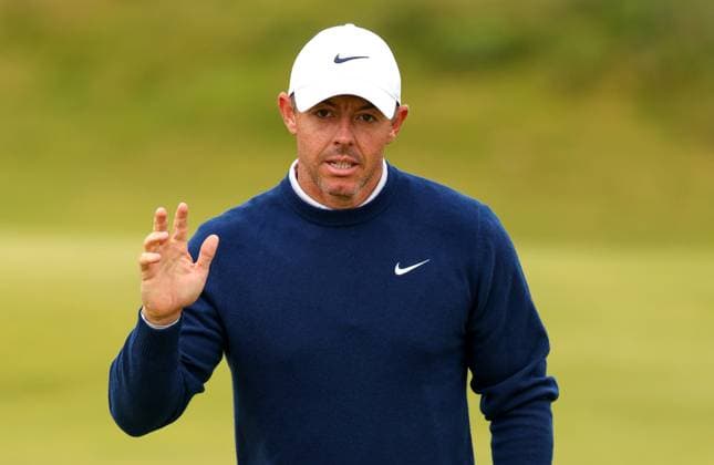 The 153rd Open Championship, Royal Portrush Golf Club, Co. Antrim 18 7 2025 Rory McIlroy acknowledges the crowd after a birdie on the 2nd Rory McIlroy acknowledges the crowd after a birdie on the 2nd 18 7 2025  Copyright: x INPHO BenxBradyx BB3_9508a