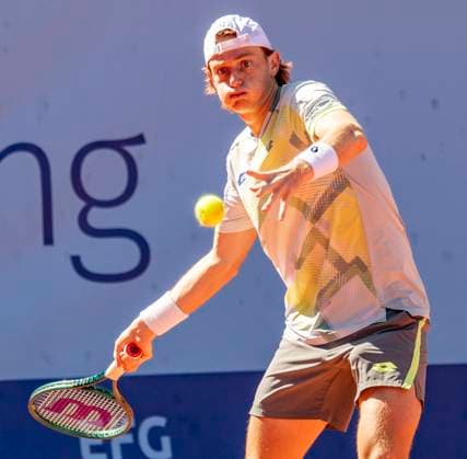 July 18, 2025, Gstaad, Bern, Switzerland: Gstaad Switzerland, 07 18 2025: IGNACIO BUSE of Peru is in action during quarter-final of EFG Swiss Open Gstaad ATP, Tennis Herren 250 and took place at Roy Emerson Arena in Gstaad, which is located in the famous ski resort of Gstaad and which is located in the Bernese Oberland. Gstaad Switzerland - ZUMAd206 20250718_zip_d206_015 Copyright: xEricxDubostx