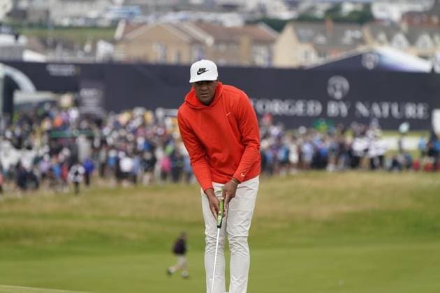 The 153rd Open Championship 2025 Tony Finau In action on the 1st hole the 2nd day TheÊ153rd Open Championship, Royal Portrush Golf Club (Dunluce Links) in Portrush, County Antrim, Northern Ireland, from Thursday, 17 July to Sunday, 20 July 2025. Copyright: xMarkxNewcombex