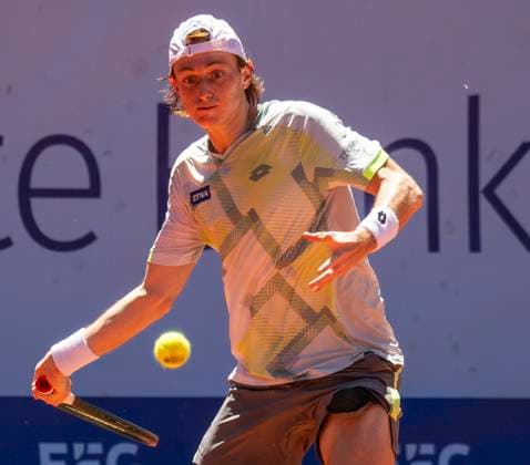 July 18, 2025, Gstaad, Bern, Switzerland: Gstaad Switzerland, 07 18 2025: IGNACIO BUSE of Peru is in action during quarter-final of EFG Swiss Open Gstaad ATP, Tennis Herren 250 and took place at Roy Emerson Arena in Gstaad, which is located in the famous ski resort of Gstaad and which is located in the Bernese Oberland. Gstaad Switzerland - ZUMAd206 20250718_zip_d206_029 Copyright: xEricxDubostx