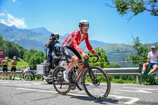 Tour de France 2025 Stage 13 PEYRAGUDES, FRANCE - JULY 18 : Van Eetvelt Lennert (BEL) of Lotto Cycling Team in action during stage 13 of the 112th edition of Tour de France an UCI World Tour 2.UWT Individual Time Trial stage for Men Elite of 11 km with start in Loudenvielle and finish in Peyragudes on July 18, 2025 in Peyragudes, France, 18 07 2025 ( Motordriver Kenny Verfaillie - Peyragudes France  Copyright: xJanxDexMeuleneirx