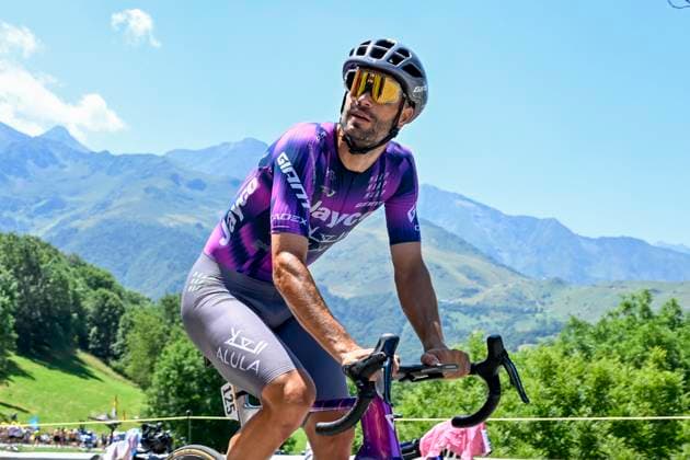 Tour de France 2025 Stage 13 PEYRAGUDES, FRANCE - JULY 18 : Mezgec Luka (SLO) of Team Jayco AlUla in action during stage 13 of the 112th edition of Tour de France an UCI World Tour 2.UWT Individual Time Trial stage for Men Elite of 11 km with start in Loudenvielle and finish in Peyragudes on July 18, 2025 in Peyragudes, France, 18 07 2025 ( Motordriver Kenny Verfaillie - Peyragudes France  Copyright: xJanxDexMeuleneirx