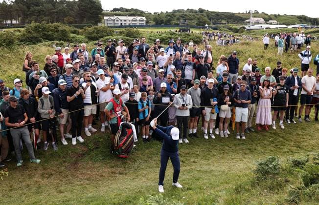 The 153rd Open Championship, Royal Portrush Golf Club, Co. Antrim 18 7 2025 Rory McIlroy plays from the rough on the 9th Rory McIlroy plays from the rough on the 9th 18 7 2025  Copyright: x INPHO BenxBradyx 0G8A0113