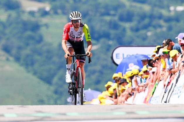 Tour de France 2025 Stage 13 PEYRAGUDES, FRANCE - JULY 18 : Braet Vito (BEL) of Intermarche - Wanty at the finish line during stage 13 of the 112th edition of Tour de France an UCI World Tour 2.UWT Individual Time Trial stage for Men Elite of 11 km with start in Loudenvielle and finish in Peyragudes on July 18, 2025 in Peyragudes, France, 18 07 2025 ( Motordriver Kenny Verfaillie - Peyragudes France  Copyright: xVincentxKalutx