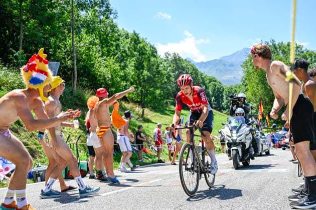 Tour de France 2025 Stage 13 PEYRAGUDES, FRANCE - JULY 18 : during stage 13 of the 112th edition of Tour de France an UCI World Tour 2.UWT Individual Time Trial stage for Men Elite of 11 km with start in Loudenvielle and finish in Peyragudes on July 18, 2025 in Peyragudes, France, 18 07 2025 ( Motordriver Kenny Verfaillie - Peyragudes France  Copyright: xJanxDexMeuleneirx
