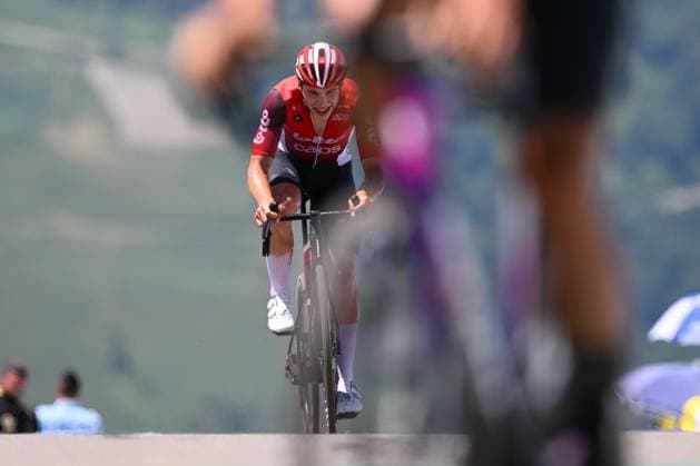 Tour de France 2025 Stage 13 PEYRAGUDES, FRANCE - JULY 18 : De Lie Arnaud (BEL) of Lotto Cycling Team at the finish line during stage 13 of the 112th edition of Tour de France an UCI World Tour 2.UWT Individual Time Trial stage for Men Elite of 11 km with start in Loudenvielle and finish in Peyragudes on July 18, 2025 in Peyragudes, France, 18 07 2025 ( Motordriver Kenny Verfaillie - Peyragudes France  Copyright: xVincentxKalutx