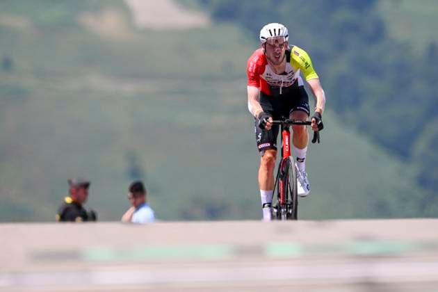 Tour de France 2025 Stage 13 PEYRAGUDES, FRANCE - JULY 18 : Rutsch Jonas (GER) of Intermarche - Wanty at the finish line during stage 13 of the 112th edition of Tour de France an UCI World Tour 2.UWT Individual Time Trial stage for Men Elite of 11 km with start in Loudenvielle and finish in Peyragudes on July 18, 2025 in Peyragudes, France, 18 07 2025 ( Motordriver Kenny Verfaillie - Peyragudes France  Copyright: xVincentxKalutx