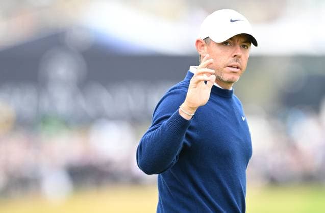 Rory McIlroy salutes the fans on the 1st Green The Open Championship, Day Two, Golf, Royal Portrush Golf Club, Portrush, Northern Ireland, UK - 18 Jul 2025 EDITORIAL USE ONLY No use with unauthorised audio, video, data, fixture lists, club league logos or live services. Online in-match use limited to 120 images, no video emulation. No use in betting, games or single club league player publications.  Copyright: xGreigxCowie Shutterstockx 15402506q