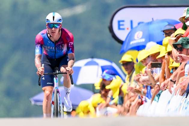 Tour de France 2025 Stage 13 PEYRAGUDES, FRANCE - JULY 18 : Stewart Jake (AUS) of Israel - Premier Tech at the finish line during stage 13 of the 112th edition of Tour de France an UCI World Tour 2.UWT Individual Time Trial stage for Men Elite of 11 km with start in Loudenvielle and finish in Peyragudes on July 18, 2025 in Peyragudes, France, 18 07 2025 ( Motordriver Kenny Verfaillie - Peyragudes France  Copyright: xVincentxKalutx