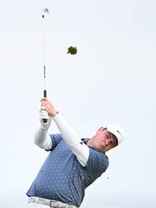 Robert MacIntyre on the 6th Tee The Open Championship, Day Two, Golf, Royal Portrush Golf Club, Portrush, Northern Ireland, UK - 18 Jul 2025 EDITORIAL USE ONLY No use with unauthorised audio, video, data, fixture lists, club league logos or live services. Online in-match use limited to 120 images, no video emulation. No use in betting, games or single club league player publications.  Copyright: xGreigxCowie Shutterstockx 15402506ak
