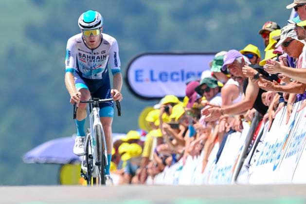 Tour de France 2025 Stage 13 PEYRAGUDES, FRANCE - JULY 18 : Wright Fred (GBR) of Bahrain - Victorius at the finish line during stage 13 of the 112th edition of Tour de France an UCI World Tour 2.UWT Individual Time Trial stage for Men Elite of 11 km with start in Loudenvielle and finish in Peyragudes on July 18, 2025 in Peyragudes, France, 18 07 2025 ( Motordriver Kenny Verfaillie - Peyragudes France  Copyright: xVincentxKalutx