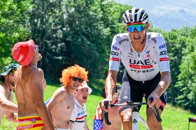 Tour de France 2025 Stage 13 PEYRAGUDES, FRANCE - JULY 18 : Politt Nils (GER) of UAE Team Emirates - XRG in action during stage 13 of the 112th edition of Tour de France an UCI World Tour 2.UWT Individual Time Trial stage for Men Elite of 11 km with start in Loudenvielle and finish in Peyragudes on July 18, 2025 in Peyragudes, France, 18 07 2025 ( Motordriver Kenny Verfaillie - Peyragudes France  Copyright: xJanxDexMeuleneirx
