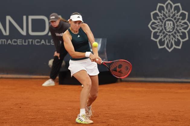 GER, Hamburg, xFSx, ATP250 Womens Tennis Tournament , MSC Hamburg Ladies Open 2025 , Quarterfinals ,17 07 2025 v l Kaja Juvan SLO plays a backhand Copyright: HMBxMedia FernandoxSoares