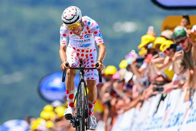 Tour de France 2025 Stage 13 PEYRAGUDES, FRANCE - JULY 18 : Martinez Lenny (FRA) of Bahrain - Victorious at the finish line during stage 13 of the 112th edition of Tour de France an UCI World Tour 2.UWT Individual Time Trial stage for Men Elite of 11 km with start in Loudenvielle and finish in Peyragudes on July 18, 2025 in Peyragudes, France, 18 07 2025 ( Motordriver Kenny Verfaillie - Peyragudes France  Copyright: xVincentxKalutx