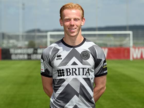 17 07 2025, xjhx, Football 3 League, SV Wehen Wiesbaden photo session season 2025 26, Finn Ludwig SV Wehen Wiesbaden 3 League, portrait session 2025 2026 Wiesbaden