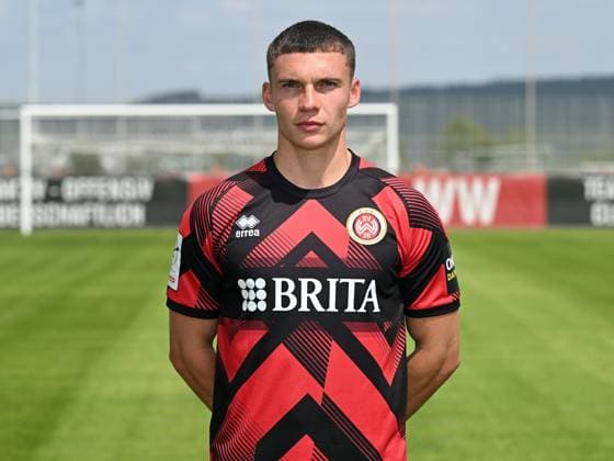 17 07 2025, xjhx, Football 3 League, SV Wehen Wiesbaden photo session season 2025 26, Niklas May SV Wehen Wiesbaden 3 League, portrait session 2025 2026 Wiesbaden