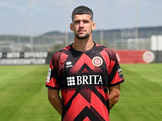 17 07 2025, xjhx, Football 3 League, SV Wehen Wiesbaden photo appointment season 2025 26, Jordy Gillekens SV Wehen Wiesbaden 3 League, portrait appointment 2025 2026 Wiesbaden