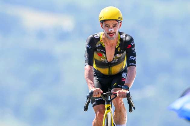 Tour de France 2025 Stage 13 PEYRAGUDES, FRANCE - JULY 18 : Campenaerts Victor (BEL) of Team Visma - Lease a Bike at the finish line during stage 13 of the 112th edition of Tour de France an UCI World Tour 2.UWT Individual Time Trial stage for Men Elite of 11 km with start in Loudenvielle and finish in Peyragudes on July 18, 2025 in Peyragudes, France, 18 07 2025 ( Motordriver Kenny Verfaillie - Peyragudes France  Copyright: xVincentxKalutx