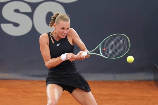 GER, Hamburg, xFSx, ATP250 Womens Tennis Tournament , MSC Hamburg Ladies Open 2025 , Quarterfinals ,17 07 2025 v l Dayana Yastremska UKR plays a backhand Copyright: HMBxMedia FernandoxSoares
