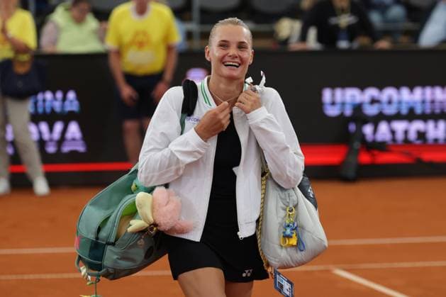 GER, Hamburg, xFSx, ATP250 Womens Tennis Tournament , MSC Hamburg Ladies Open 2025 , Quarterfinals ,17 07 2025 v l Dayana Yastremska UKR is happy , smiling Copyright: HMBxMedia FernandoxSoares