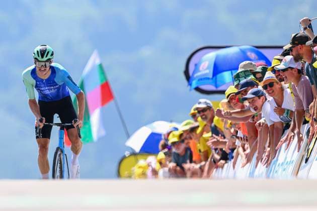 Tour de France 2025 Stage 13 PEYRAGUDES, FRANCE - JULY 18 : Gall Felix (GER) of Decathlon AG2R La Mondiale Team at the finish line during stage 13 of the 112th edition of Tour de France an UCI World Tour 2.UWT Individual Time Trial stage for Men Elite of 11 km with start in Loudenvielle and finish in Peyragudes on July 18, 2025 in Peyragudes, France, 18 07 2025 ( Motordriver Kenny Verfaillie - Peyragudes France  Copyright: xVincentxKalutx
