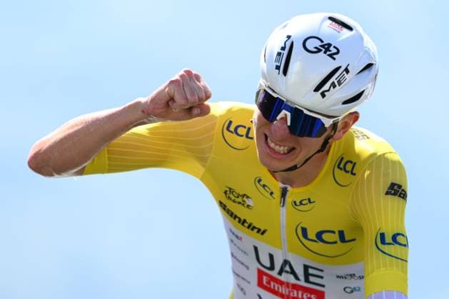 Tour de France 2025 Stage 13 PEYRAGUDES, FRANCE - JULY 18 : Pogacar Tadej (SLO) of UAE Team Emirates - XRG celebrating his victory during stage 13 of the 112th edition of Tour de France an UCI World Tour 2.UWT Individual Time Trial stage for Men Elite of 11 km with start in Loudenvielle and finish in Peyragudes on July 18, 2025 in Peyragudes, France, 18 07 2025 ( Motordriver Kenny Verfaillie - Peyragudes France  Copyright: xVincentxKalutx