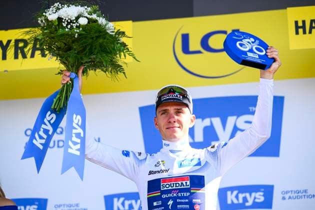 Tour de France 2025 Stage 13 PEYRAGUDES, FRANCE - JULY 18 : Evenepoel Remco (BEL) of Soudal - Quick Step on the podium with the white jersey during stage 13 of the 112th edition of Tour de France an UCI World Tour 2.UWT Individual Time Trial stage for Men Elite of 11 km with start in Loudenvielle and finish in Peyragudes on July 18, 2025 in Peyragudes, France, 18 07 2025 ( Motordriver Kenny Verfaillie - Peyragudes France  Copyright: xVincentxKalutx