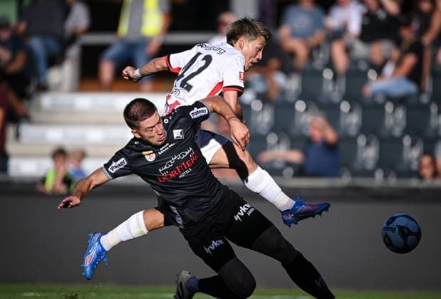Soccer 1 Bundesliga 2025 2026 Test match 18 07 2025 SCR Altach SC Freiburg Ritsu Doan top, SC Freiburg against Leonardo Lukacevic left bottom, SCR Altach and