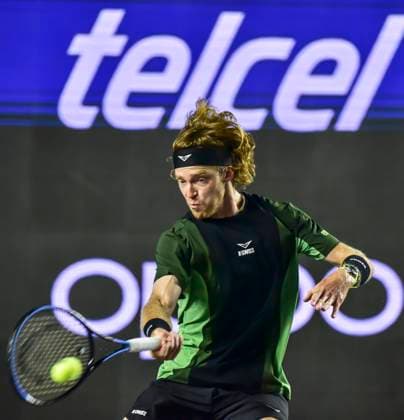 LOS CABOS TENNIS OPEN 2025 LOS CABOS TENNIS OPEN 2025 RUBLEV VS KOVACEVIC 18072025 LOS CABOS, BAJA CALIFORNIA, MEXICO Action photo of Andry Rublev of Russia, during semifinal singles game of Los Cabos Tennis Open 2025 held at the Mextenis Stadium of the Cabo Sports Complex of Los Cabos, Baja California, Mexico Action photo of Andry Rublev of Russia, during semifinal singles game of Los Cabos Tennis Open 2025 held at the Mextenis Stadium of the Cabo Sports Complex of Los Cabos, Baja California, Mexico PHOTO BY IMAGENSHOP AGENCIA FOTOGRAFICA LOS CABOS BAJA CALIFORNIA MEXICO Copyright: xIMAGENSHOPxAGENCIAxFOTOGRAFICAx