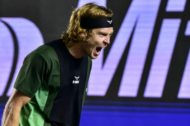 LOS CABOS TENNIS OPEN 2025 LOS CABOS TENNIS OPEN 2025 RUBLEV VS KOVACEVIC 18072025 LOS CABOS, BAJA CALIFORNIA, MEXICO Action photo of Andry Rublev of Russia, during semifinal singles game of Los Cabos Tennis Open 2025 held at the Mextenis Stadium of the Cabo Sports Complex of Los Cabos, Baja California, Mexico Action photo of Andry Rublev of Russia, during semifinal singles game of Los Cabos Tennis Open 2025 held at the Mextenis Stadium of the Cabo Sports Complex of Los Cabos, Baja California, Mexico PHOTO BY IMAGENSHOP AGENCIA FOTOGRAFICA LOS CABOS BAJA CALIFORNIA MEXICO Copyright: xIMAGENSHOPxAGENCIAxFOTOGRAFICAx