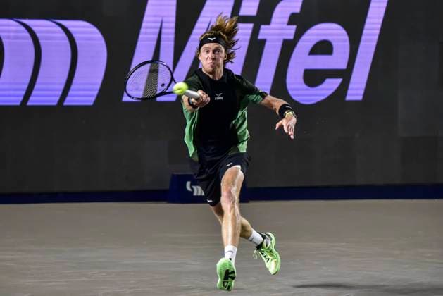 LOS CABOS TENNIS OPEN 2025 LOS CABOS TENNIS OPEN 2025 RUBLEV VS KOVACEVIC 18072025 LOS CABOS, BAJA CALIFORNIA, MEXICO Action photo of Andry Rublev of Russia, during semifinal singles game of Los Cabos Tennis Open 2025 held at the Mextenis Stadium of the Cabo Sports Complex of Los Cabos, Baja California, Mexico Action photo of Andry Rublev of Russia, during semifinal singles game of Los Cabos Tennis Open 2025 held at the Mextenis Stadium of the Cabo Sports Complex of Los Cabos, Baja California, Mexico PHOTO BY IMAGENSHOP AGENCIA FOTOGRAFICA LOS CABOS BAJA CALIFORNIA MEXICO Copyright: xIMAGENSHOPxAGENCIAxFOTOGRAFICAx