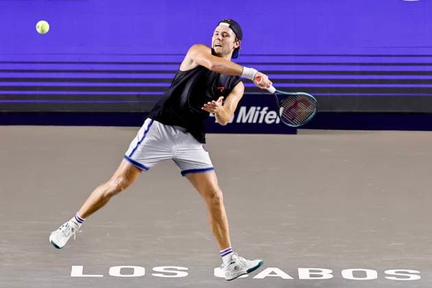 LOS CABOS TENNIS OPEN 2025 LOS CABOS TENNIS OPEN 2025 RUBLEV VS KOVACEVIC 18072025 LOS CABOS, BAJA CALIFORNIA, MEXICO Action photo of Aleksandar Kovacevic of the USA, during semifinal singles game of Los Cabos Tennis Open 2025 held at the Mextenis Stadium of the Cabo Sports Complex of Los Cabos, Baja California, Mexico Action photo of Aleksandar Kovacevic of the USA during semifinal singles game of Los Cabos Tennis Open 2025 held at the Mextenis Stadium of the Cabo Sports Complex of Los Cabos, Baja California, Mexico PHOTO BY IMAGENSHOP AGENCIA FOTOGRAFICA LOS CABOS BAJA CALIFORNIA MEXICO Copyright: xIMAGENSHOPxAGENCIAxFOTOGRAFICAx