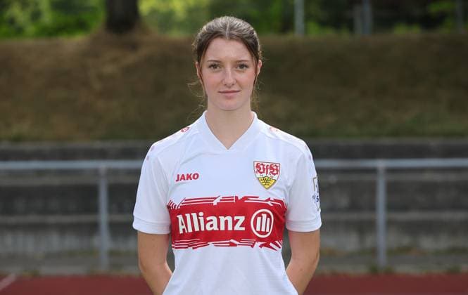 BAU Stuttgart Football 2 Bundesliga photo session Lenelotte Müller VfB Stuttgart Women, portrait appointment 2025 2026