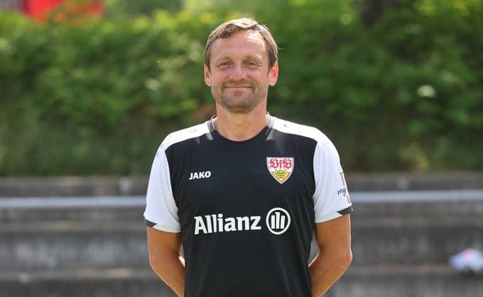 BAU Stuttgart Football 2 Bundesliga photo session Heiko Gerber VfB Stuttgart Women, portrait appointment 2025 2026