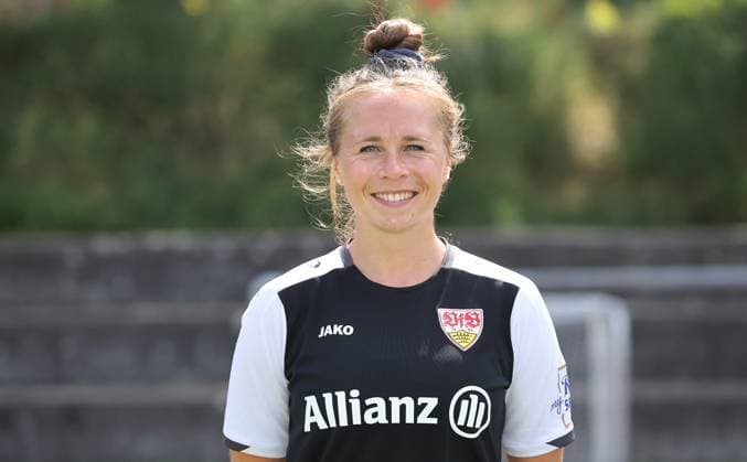 BAU Stuttgart Football 2 Bundesliga photo session Theresa Panfil VfB Stuttgart Women,portrait appointment 2025 2026