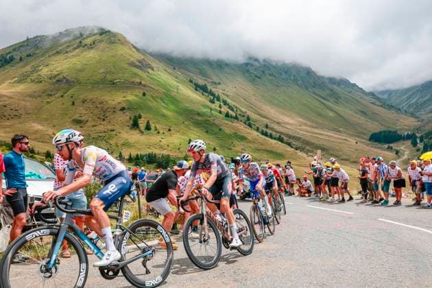Tour de France 2025 Stage 14 LUCHON SUPERBAGNERES, FRANCE - JULY 19 : Verstrynge Emiel (BEL) of Alpecin-Deceuninck in action during stage 14 of the 112th edition of Tour de France an UCI World Tour 2.UWT cycling road race stage for Men Elite of 183 km with start in Pau and finish in Luchon Superbagneres on July 19, 2025 in Luchon Superbagneres, France, 19 07 2025 ( Motordriver Kenny Verfaillie - Luchon Superbagneres France  Copyright: xLucaxBettinix
