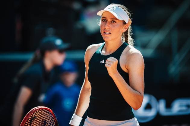 Tennis Women MSC Hamburg Ladies Open WTA 250 Anna Bondar HUN vs Kaja Juvan SVN 19 07 2025 Kaja Ruvan clenches her fist in jubilation Hamburg Tennisstadion am Rothenbaum Hamburg Germany