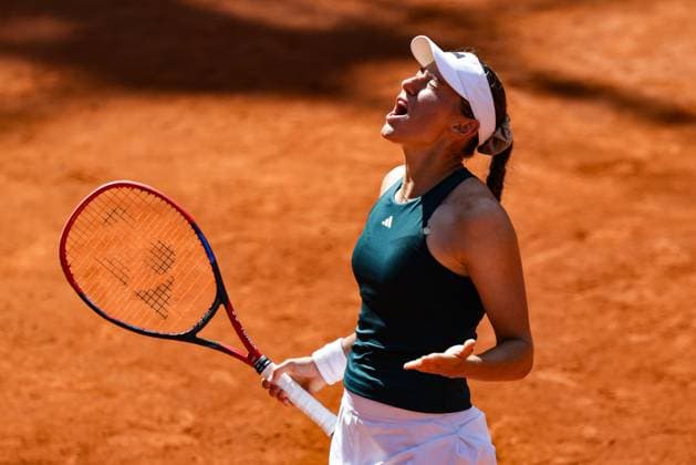 GER, Hamburg, xFSx, ATP250 Womens Tennis Tournament , MSC Hamburg Ladies Open 2025 , Semifinals ,18 07 2025 v l Kaja Juvan SLO cheering, cheering, cheering, cheering Copyright: HMBxMedia FernandoxSoares