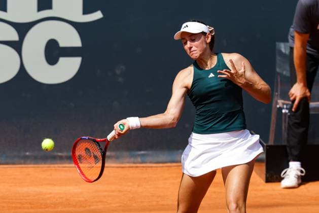 GER, Hamburg, xFSx, ATP250 Womens Tennis Tournament , MSC Hamburg Ladies Open 2025 , Semifinal ,18 07 2025 v l Kaja Juvan SLO plays a forehand Copyright: HMBxMedia FernandoxSoares