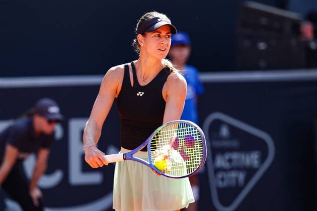 GER, Hamburg, xFSx, ATP250 Womens Tennis Tournament , MSC Hamburg Ladies Open 2025 , Semifinals ,18 07 2025 v l Anna Bondar HUN makes a serve Copyright: HMBxMedia FernandoxSoares