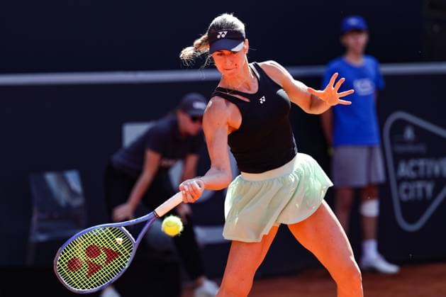 GER, Hamburg, xFSx, ATP250 Womens Tennis Tournament , MSC Hamburg Ladies Open 2025 , Semifinals ,18 07 2025 v l Anna Bondar HUN plays a forehand Copyright: HMBxMedia FernandoxSoares