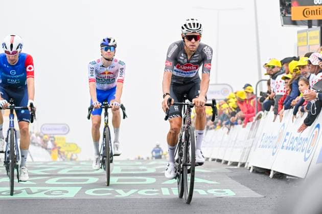 Tour de France 2025 Stage 14 LUCHON SUPERBAGNERES, FRANCE - JULY 19 : Meurisse Xandro (BEL) of Alpecin-Deceuninck at the finish line during stage 14 of the 112th edition of Tour de France an UCI World Tour 2.UWT cycling road race stage for Men Elite of 183 km with start in Pau and finish in Luchon Superbagneres on July 19, 2025 in Luchon Superbagneres, France, 19 07 2025 ( Motordriver Kenny Verfaillie - Luchon Superbagneres France  Copyright: xJanxDexMeuleneirx